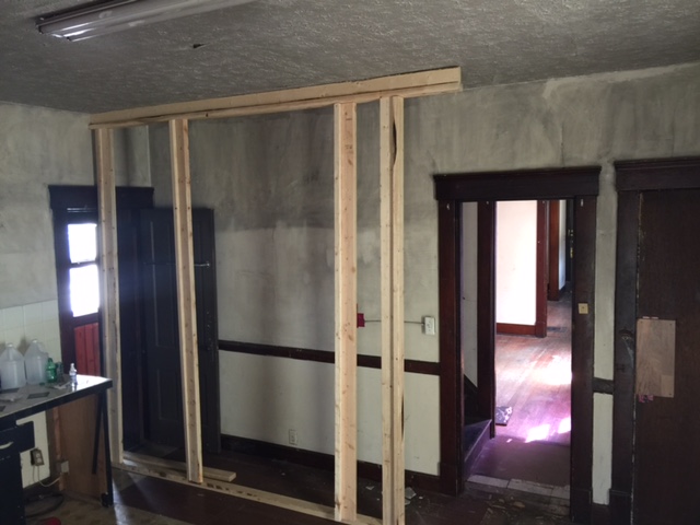 brace wall in kitchen